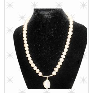 Handmade Blush Pearl Necklace 18.5” Gold Tone Baroque Drop Pendant
